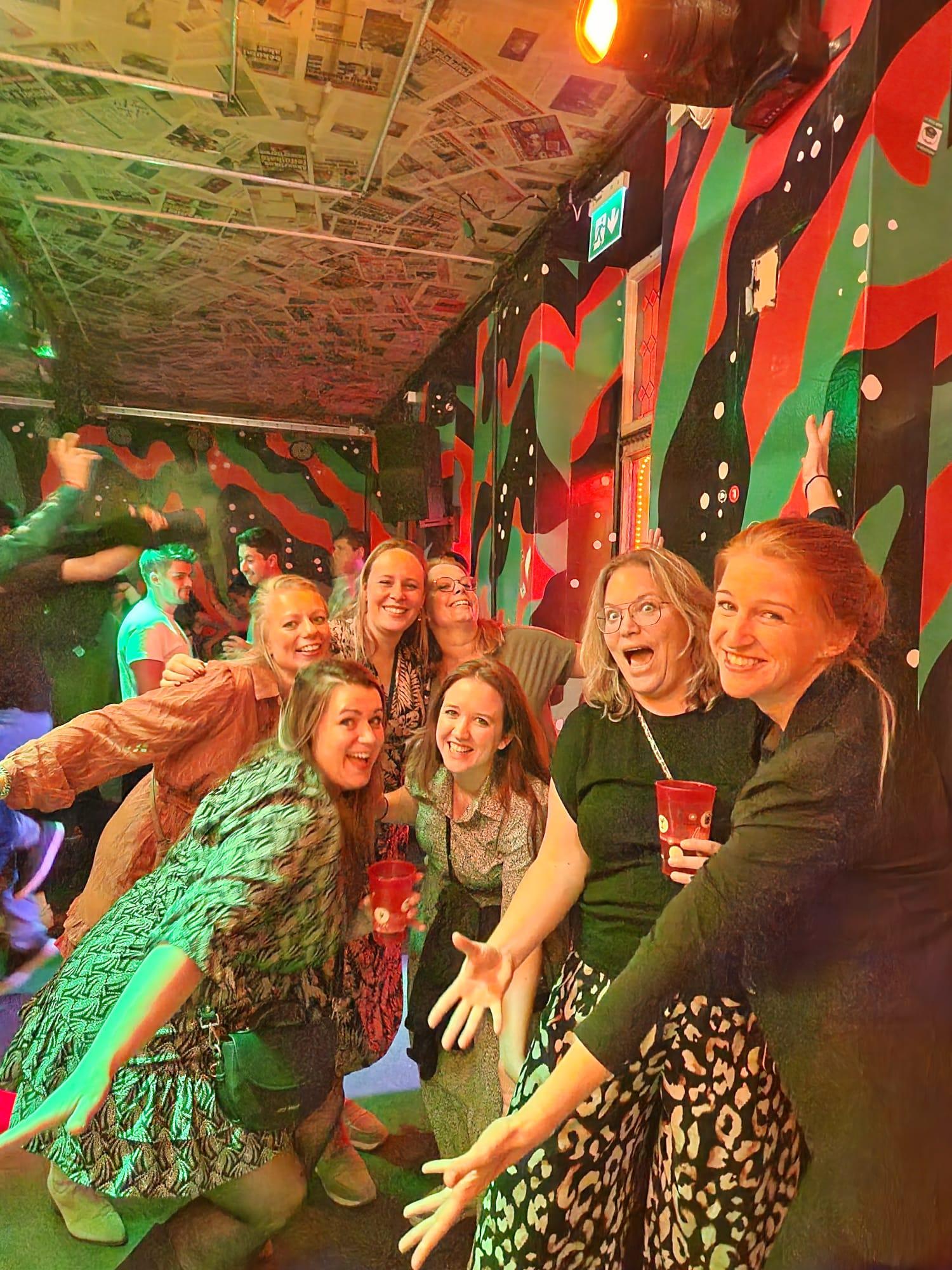 Budapest: Private, Personalized Pub Crawl, 3 drinks included