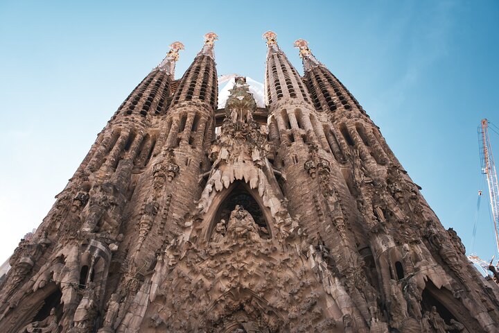 Excursión a la Sagrada Familia y auténtica experiencia de tapas