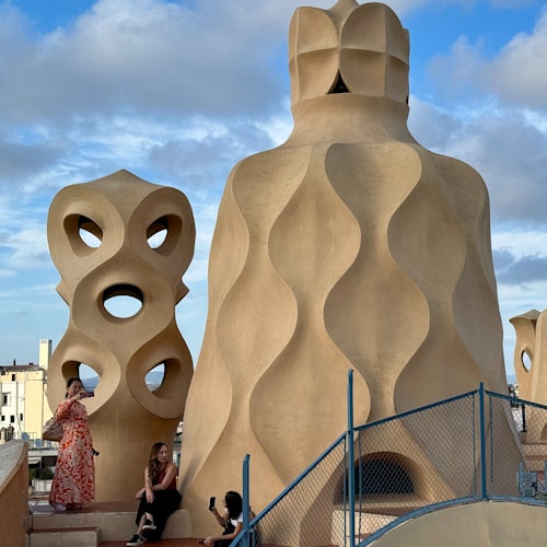 Sagrada Familia y Pedrera (Casa Milà): Visita en grupo reducido + Cava