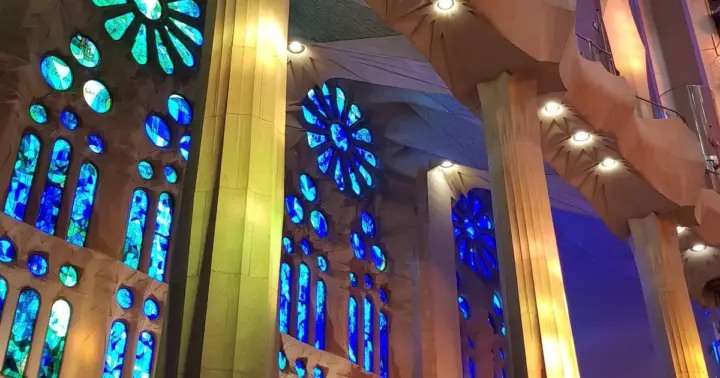 Sagrada Familia: visita guiada sin filas