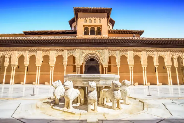 Granada: Visita a la Alhambra y Jardines con Opción Palacios Nazaríes
