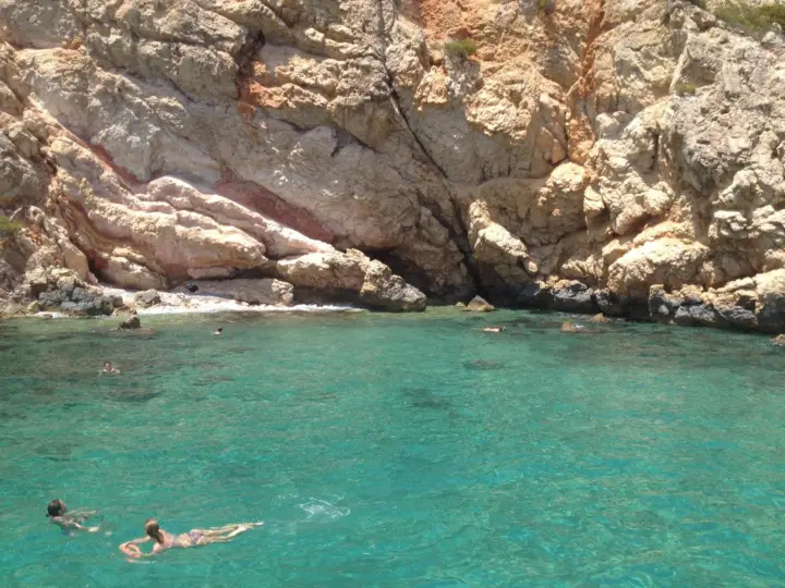Mallorca: tour en barco por la isla de Dragonera con parada para nadar