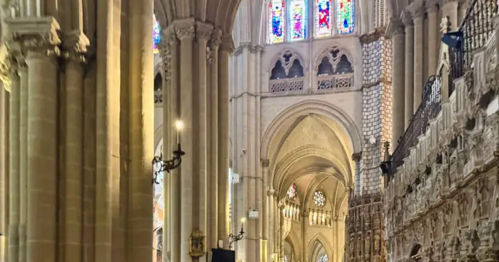 Small Group Toledo Tour & Cathedral from Madrid (Shared Bus)
