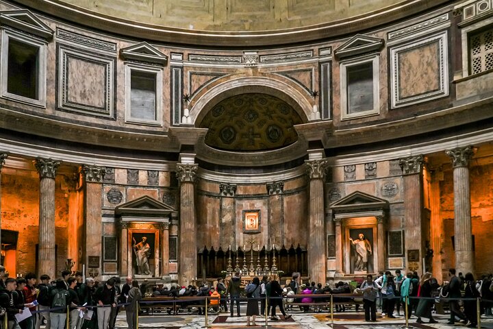 Visita guiada al Panteón con entradas prioritarias