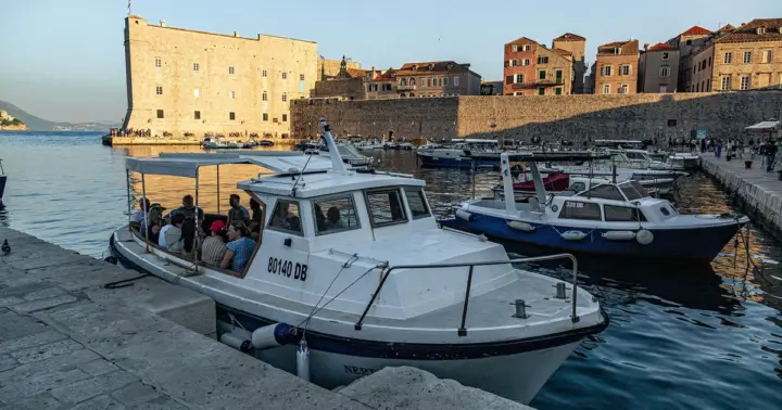 Dubrovnik: Sunset Riviera Cruise from Old Town Port