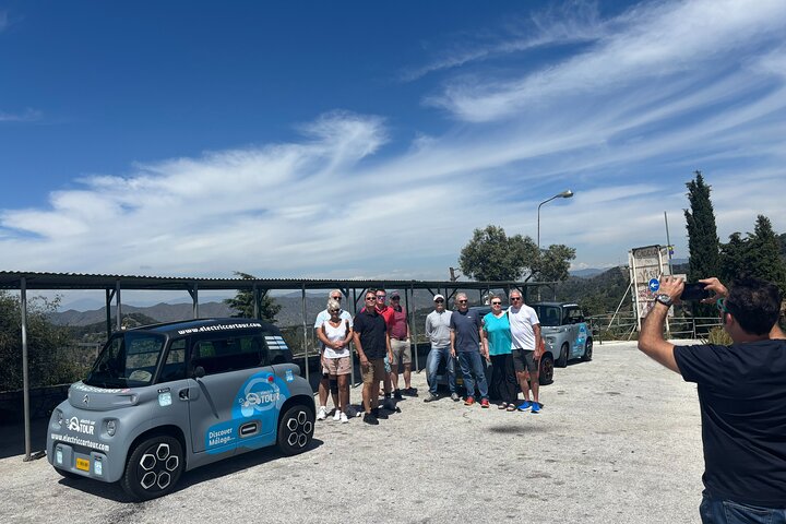 Tour gastronómico en el Parque Natural de Málaga en coche eléctrico