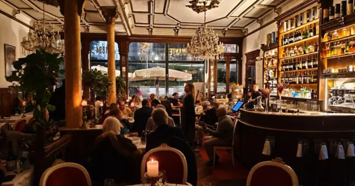 Oporto: Cena con fado y música tradicional portuguesa