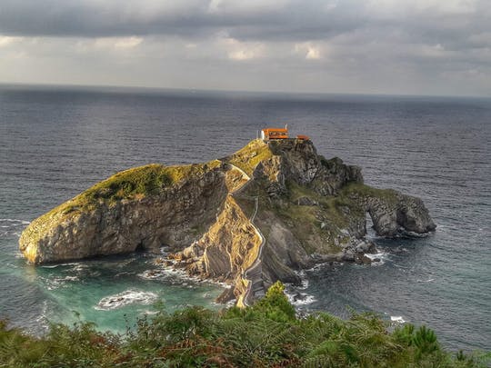 Excursión de un día al Puente de Vizcaya, Urdaibai, San Juan, Bermeo y Gernika