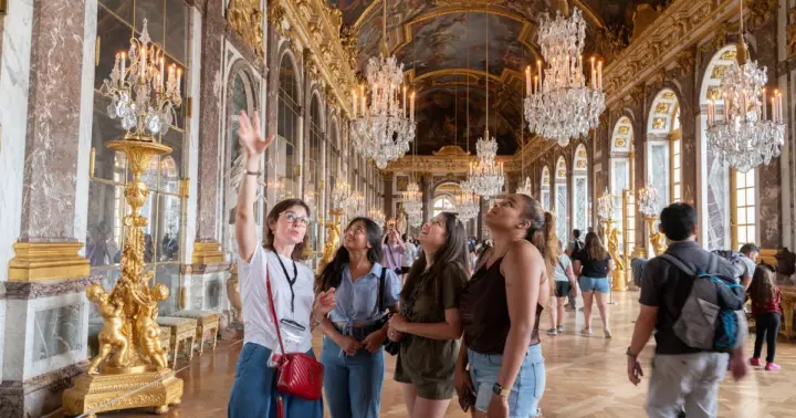 Tour sin colas por el Palacio y los jardines de Versalles con traslado