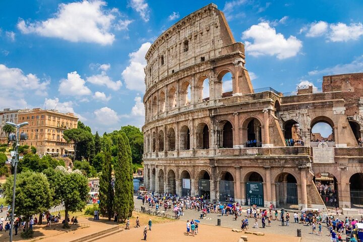 Visita guiada VIP al Coliseo de Roma y Foro Romano
