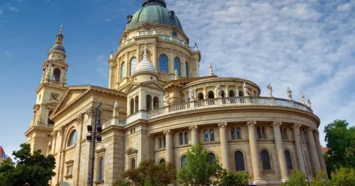 Visita guiada sin colas a la Basílica de San Esteban
