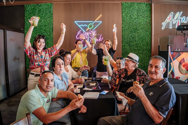 Tour a pie por la Pequeña Habana – Degustaciones de comida, tradiciones y música