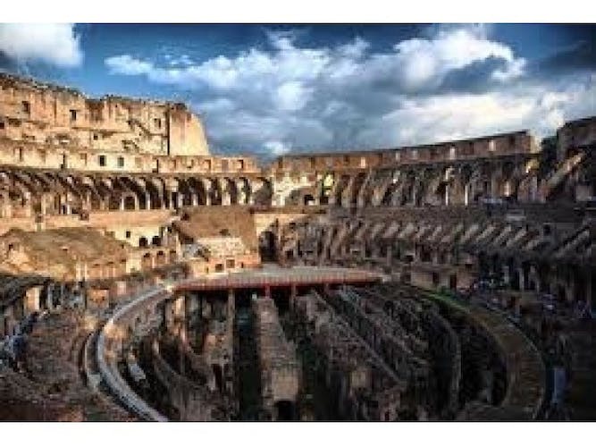 Coliseo, Foro y Palatino en grupo reducido con guía holandés