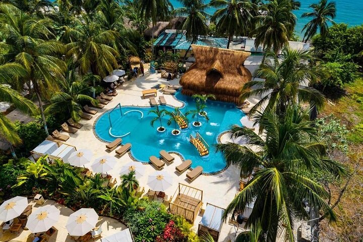 Private Beach Club In Front of Cartagena