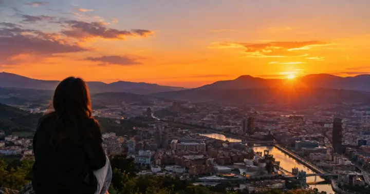 Bilbao: Atardecer, cultura vasca y degustación local