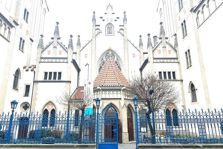 Prague Jewish Quarter Walking Tour with Admission Tickets