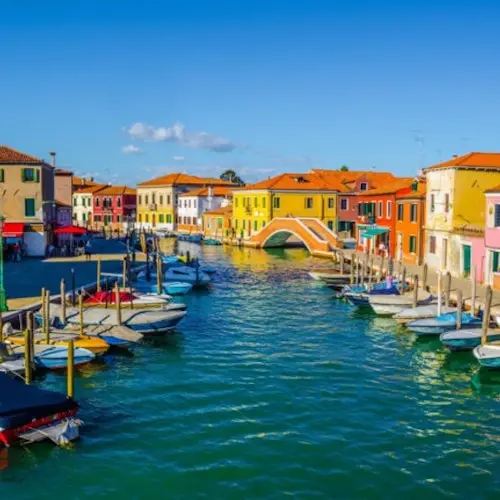 Murano, Burano y Torcello: Visita guiada en barco + Demostración de soplado de vidrio