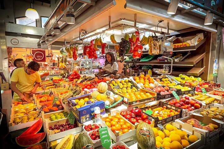 Seafood Paella Maestro Market Tour & Sangria & Tapas