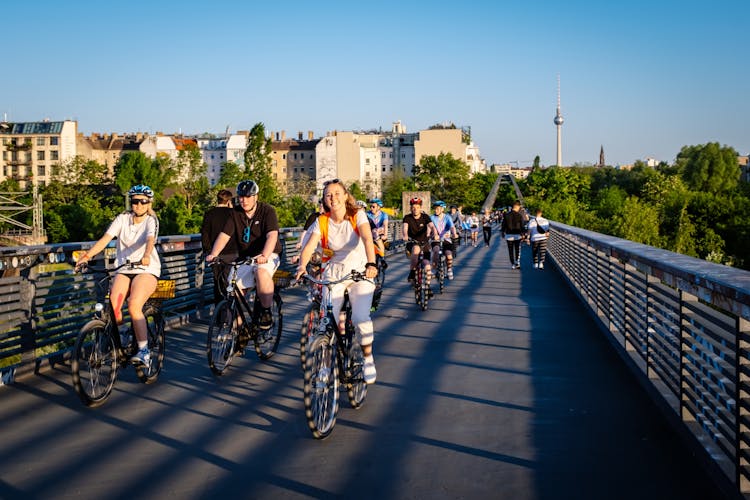 Tour en bicicleta por el Muro de Berlín y la Guerra Fría en alemán