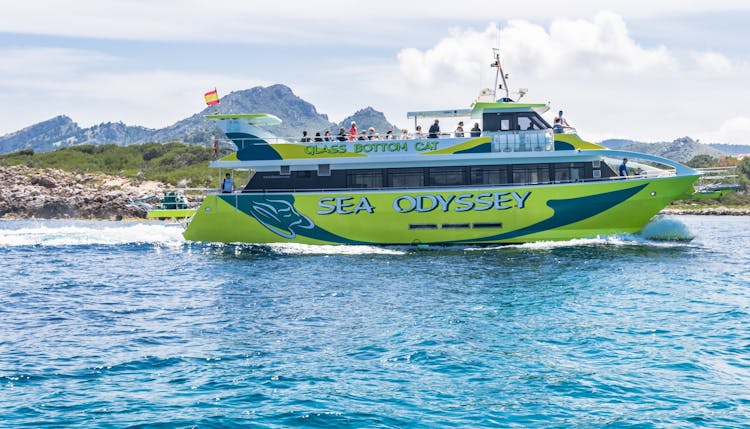 Excursión en barco desde Cala Ratjada a la zona este de Mallorca