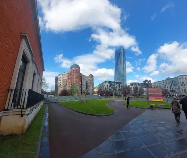 Visita guiada en español al museo de Bellas Artes de Bilbao