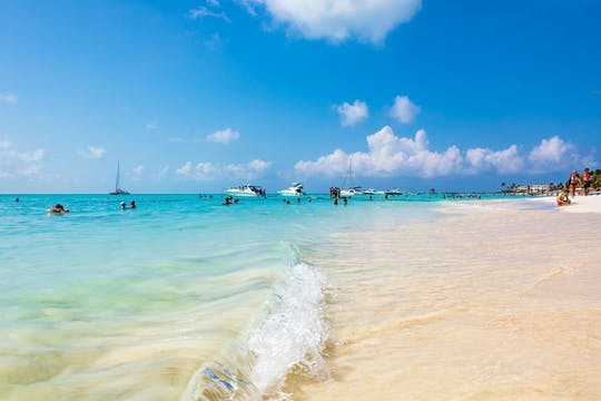Crucero en catamarán por Isla Mujeres