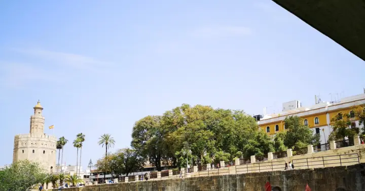 Sevilla: tour en kayak por el río Guadalquivir