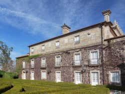 Visita guiada por el Pazo Quiñones de León y sus jardines