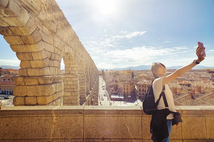 Segovia y Ávila desde Madrid con Almuerzo Gourmet