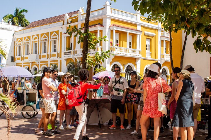 Cartagena Amurallada: Tour en grupo con Sistema de Audio en Vivo