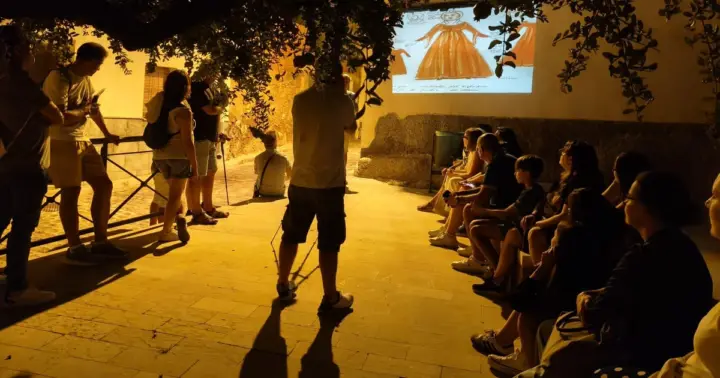 Sagunto: Ruta Nocturna en la Judería