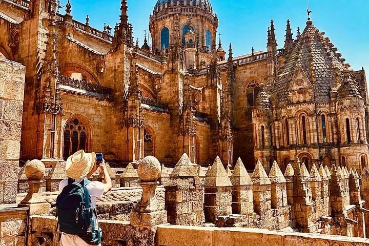 Avila y Salamanca un día entre historia y murallas desde Madrid
