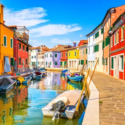 Murano y Burano: Excursión en barco + Demostración de soplado de vidrio
