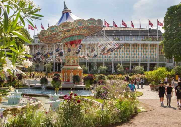 Copenhague: ticket de entrada a los jardines de Tívoli y pase de atracciones