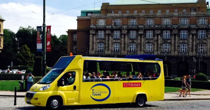 Praga: 2 horas de tour de la ciudad + 1 hora de tour en barco