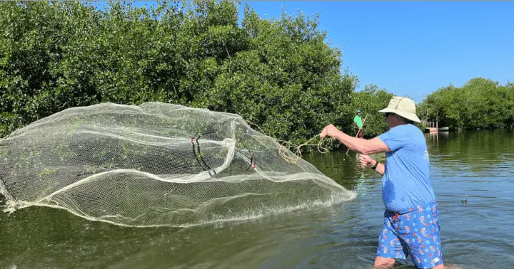Cartagena Fishing, Crabbing, Birdwatching Experience + Lunch