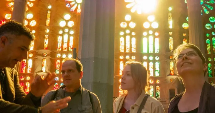 Barcelona: tour de la Sagrada Familia a la hora dorada y La Pedrera