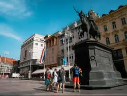 Visita guiada por Zagreb + Túneles de la II Guerra Mundial