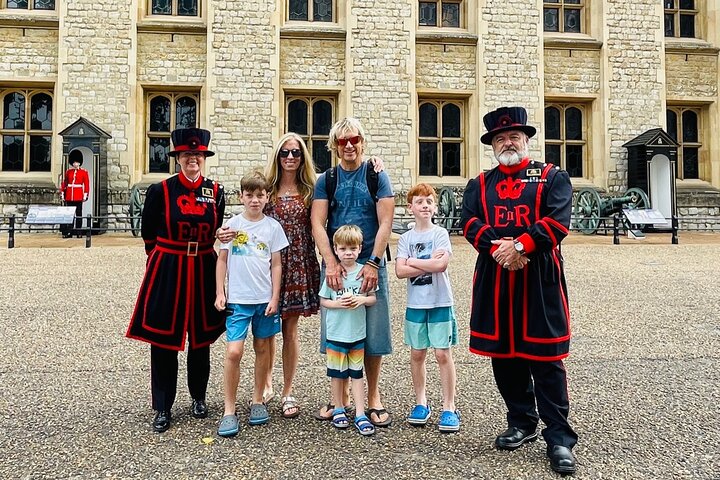 Private Tour: Tower of London with Private Guide