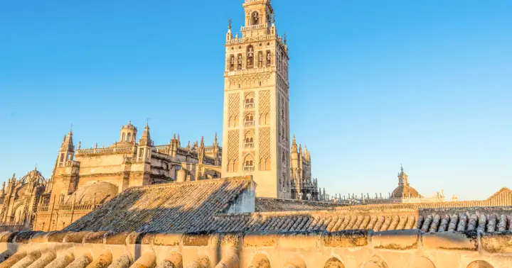 Catedral de Sevilla y la Giralda: tour guiado con acceso rápido