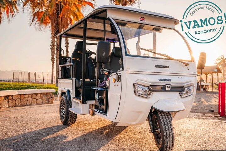 Tuk Tuk Aventura por Málaga con Curso de Choque Español