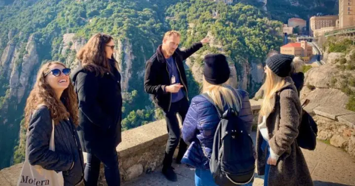 Barcelona: tour de Montserrat, traslados y entrada a la basílica