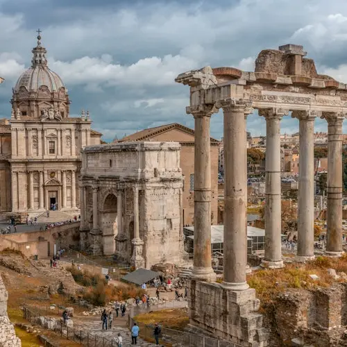 Museos Vaticanos y Coliseo de Roma: Vídeo multimedia