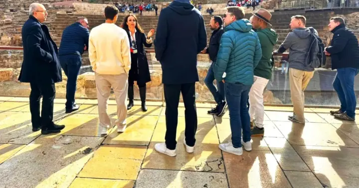 Málaga: Alcazaba y Teatro Romano / tour a pie en grupo