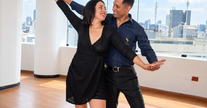 Lima: experiencia de baile de salsa y bachata en Miraflores