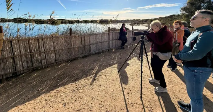 Albufera de Valencia: Bosque Mediterráneo y Navegación por Albujaira