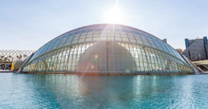 Valencia: City of Arts and Science 3D Movie at Hemisfèric