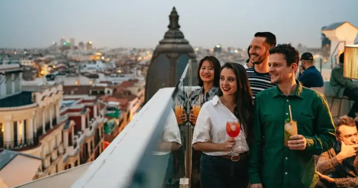 Madrid: Guided Tapas, Wine & Rooftop Terrace Experience