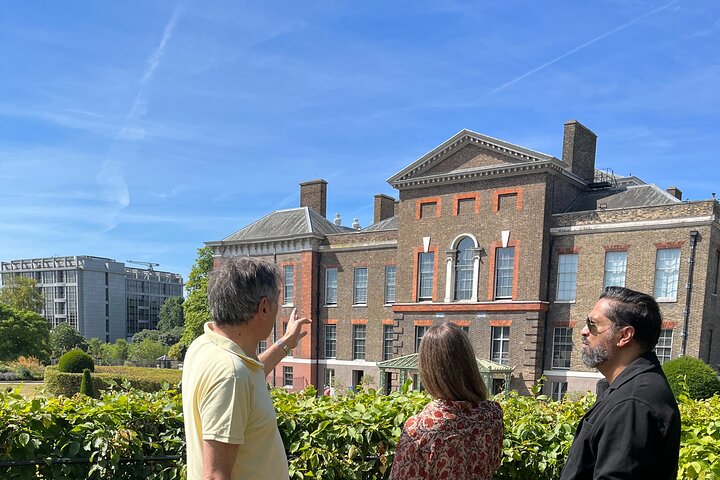 Kensington Palace Special Exhibition, Guided Walk & High Tea