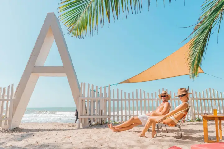 Escapada de lujo ecológico a la playa en Pink Mango, Tierra Bomba